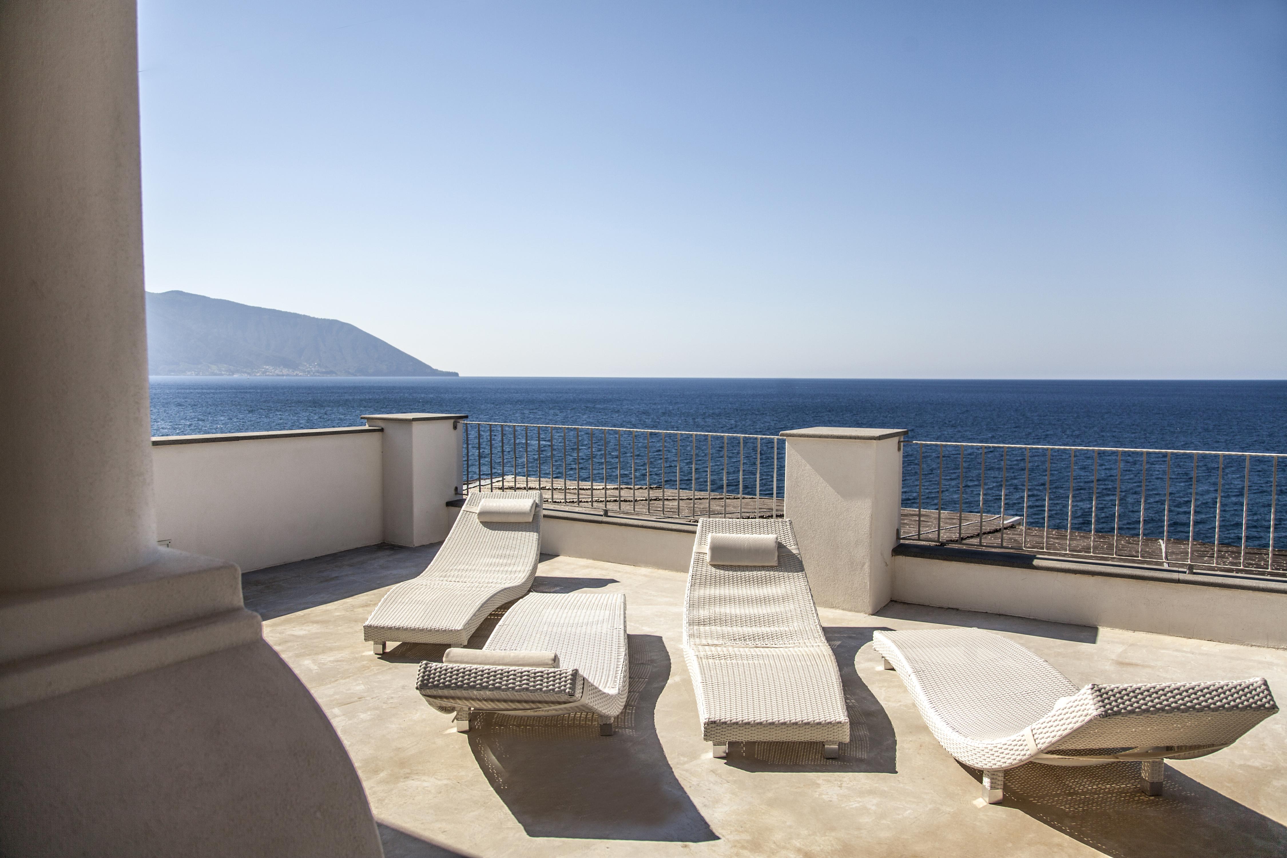 Hotel Cutimare - Aeolian Charme Acquacalda Exterior foto