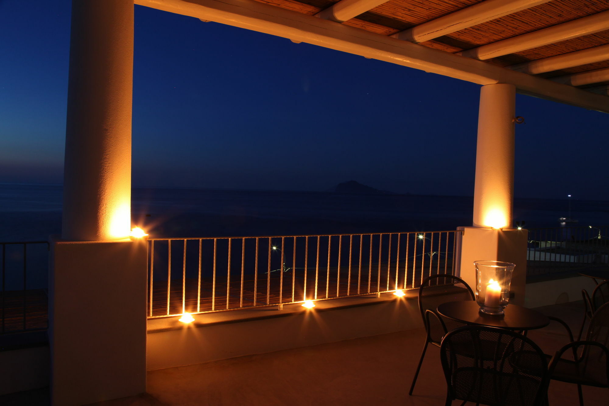 Hotel Cutimare - Aeolian Charme Acquacalda Exterior foto