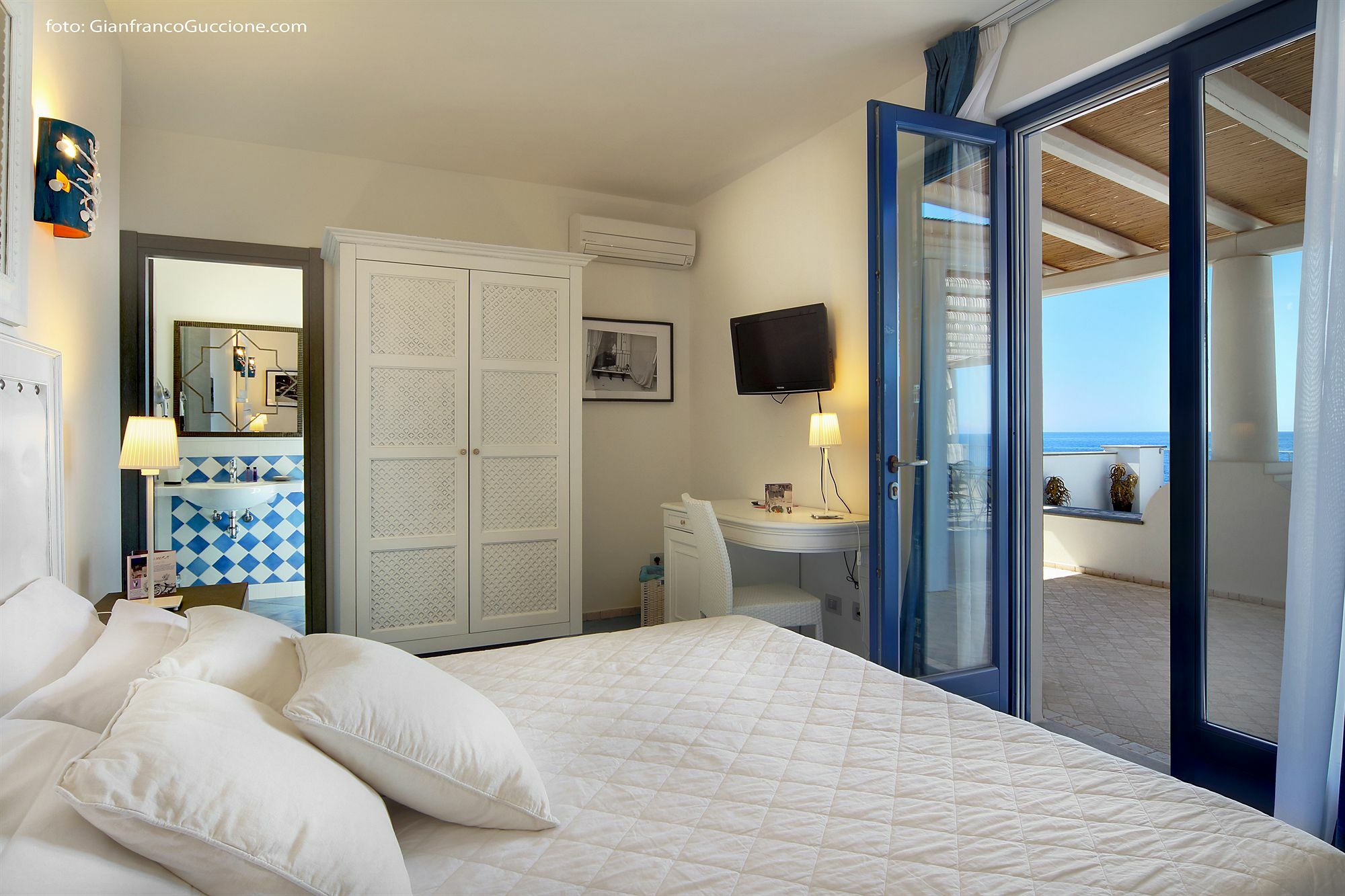 Hotel Cutimare - Aeolian Charme Acquacalda Exterior foto